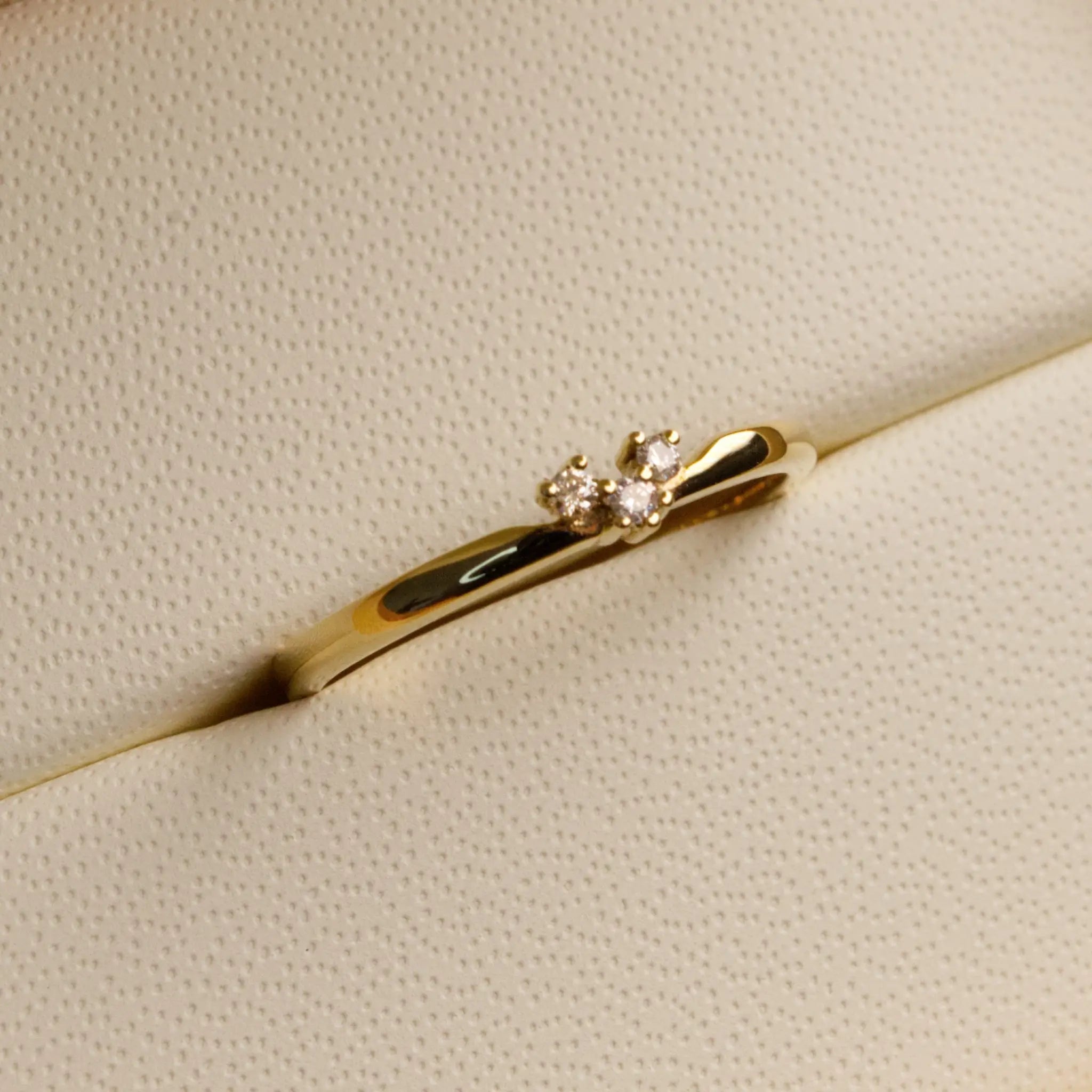 Dainty Trinity Diamond ring