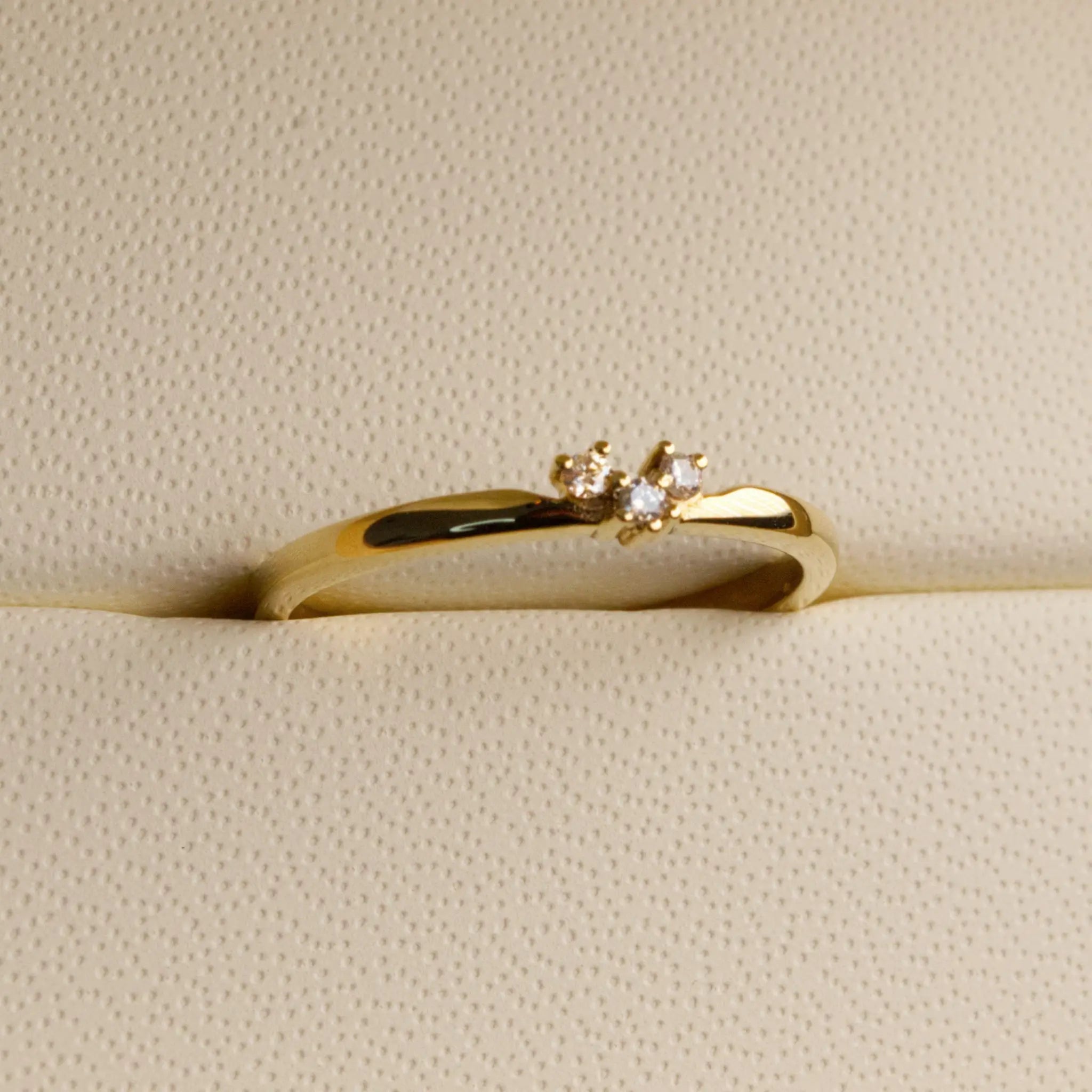 Dainty Trinity Diamond ring