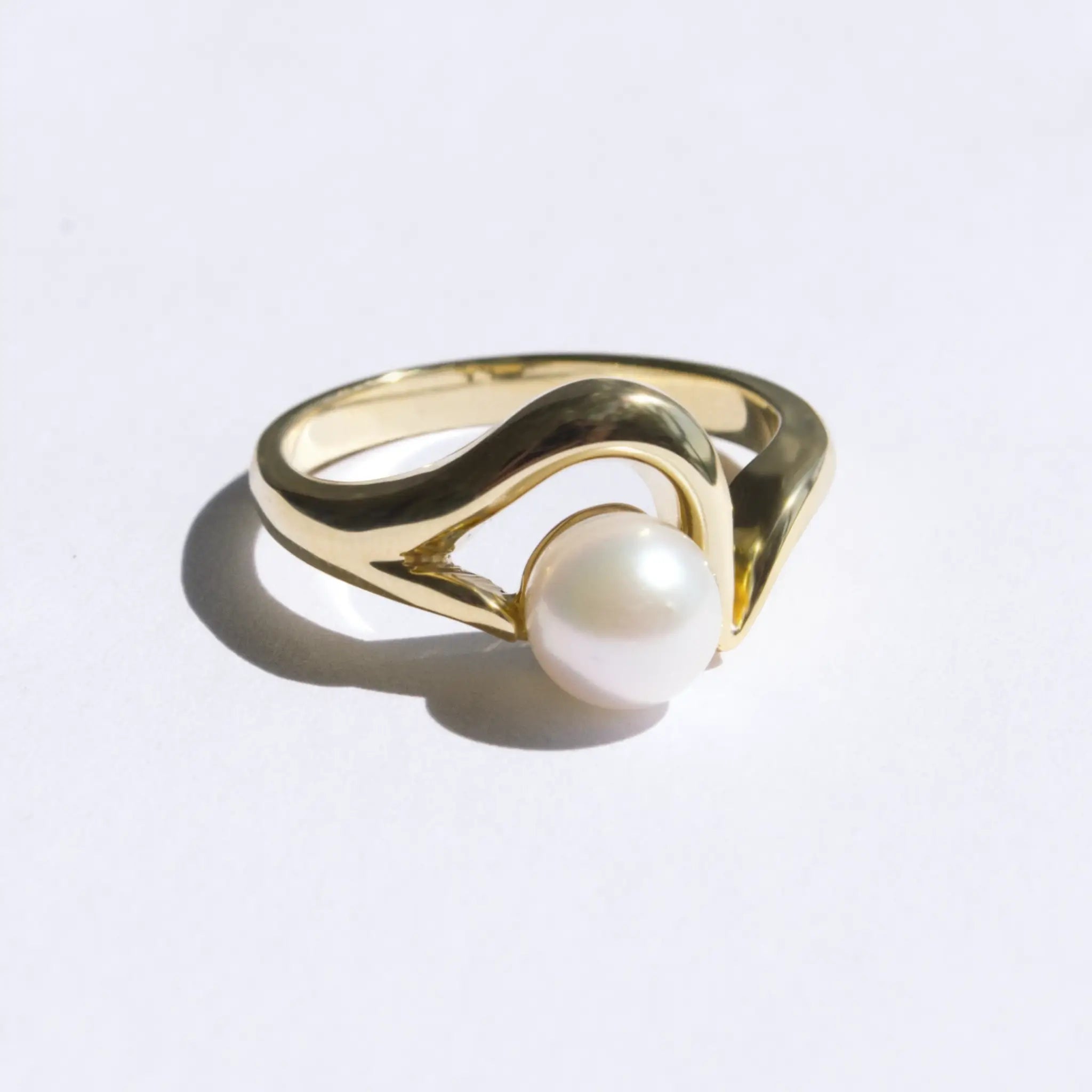 Curved Gold Pearl Ring