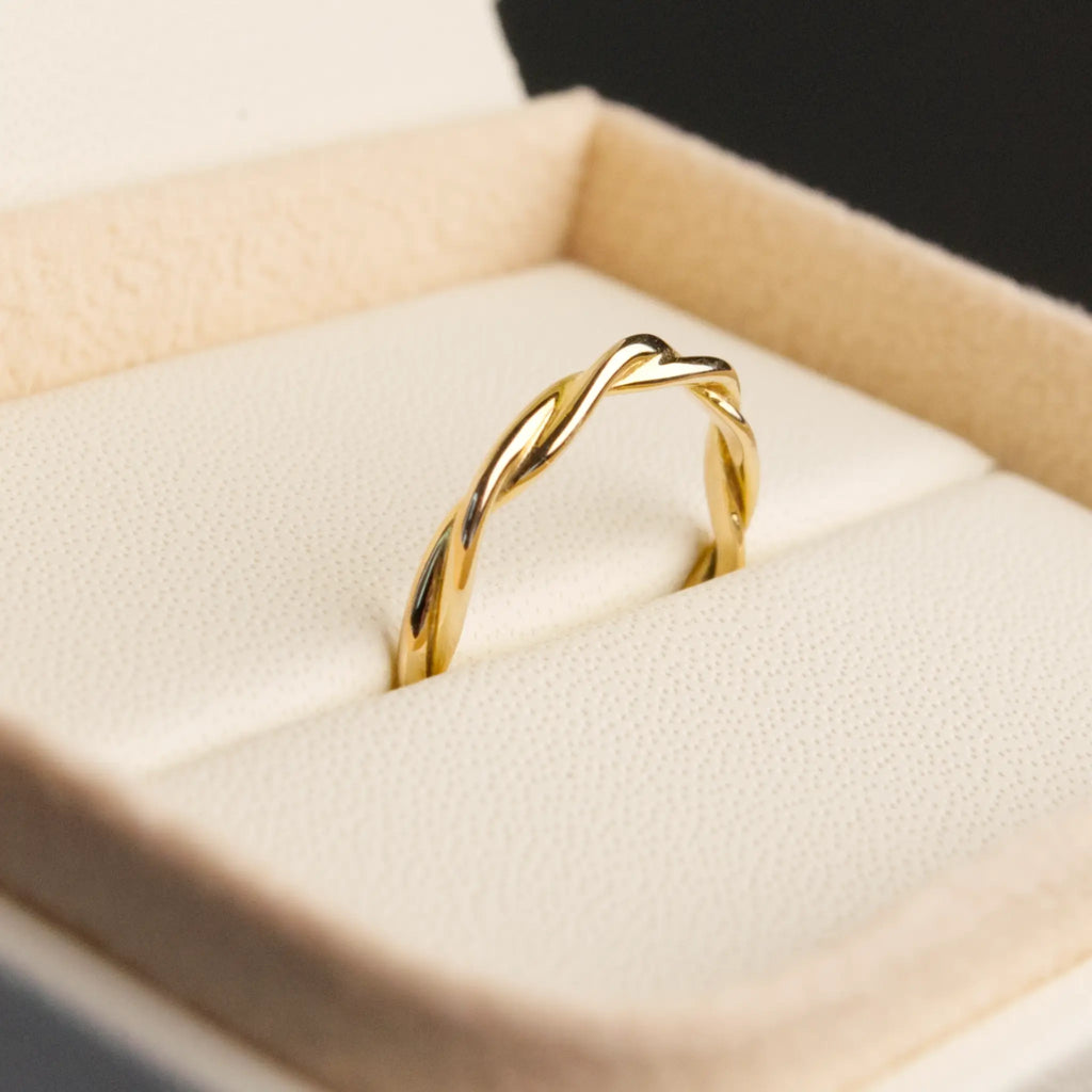 Twisty Gold Band